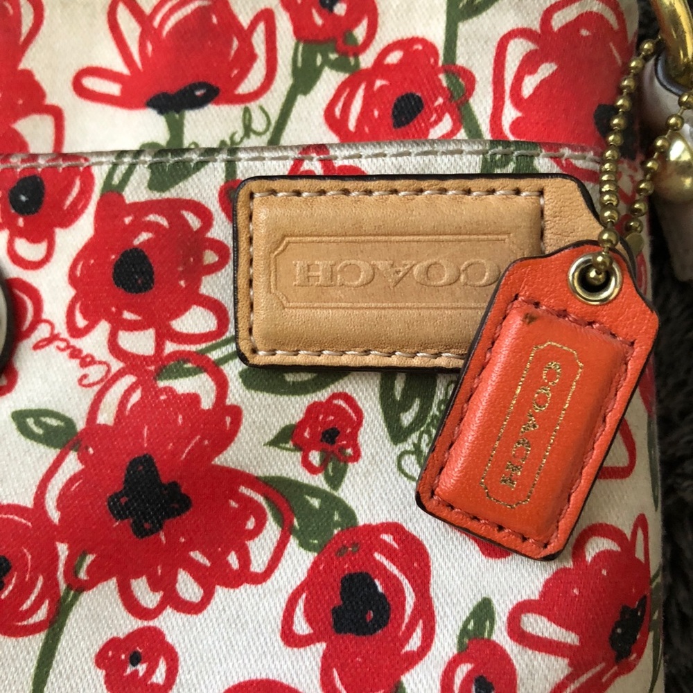 Vintage Coach Cross-Body - Picture 5 of 7